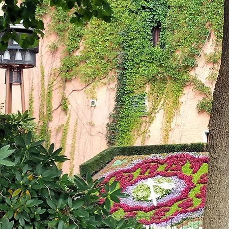 Hotel Schwarzer Baer 3*