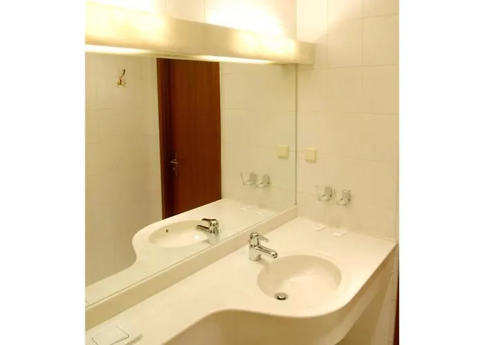 فندق Schwarzer Baer 3*